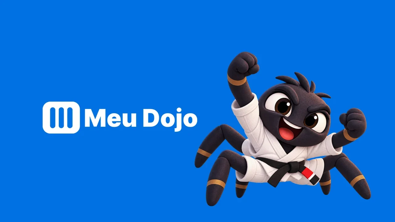 Logotipo Meu Dojo e a aranha guardeira, mascote do app, comemorando sobre fundo azul